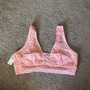 2/$20 Aerie Wireless Lightly Lined Lace Bra, Size M